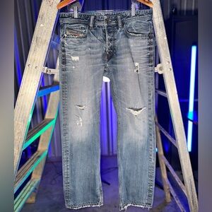 Diesel Viker Straight Leg Men’s Jeans